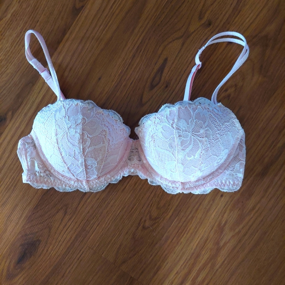 VICTORIA SECRET PUSH UP BRA 34B